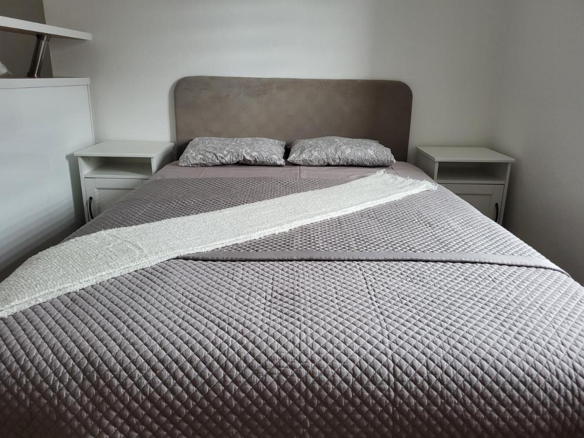 Stara Posta Apartment 5 Гросуплє Екстер'єр фото